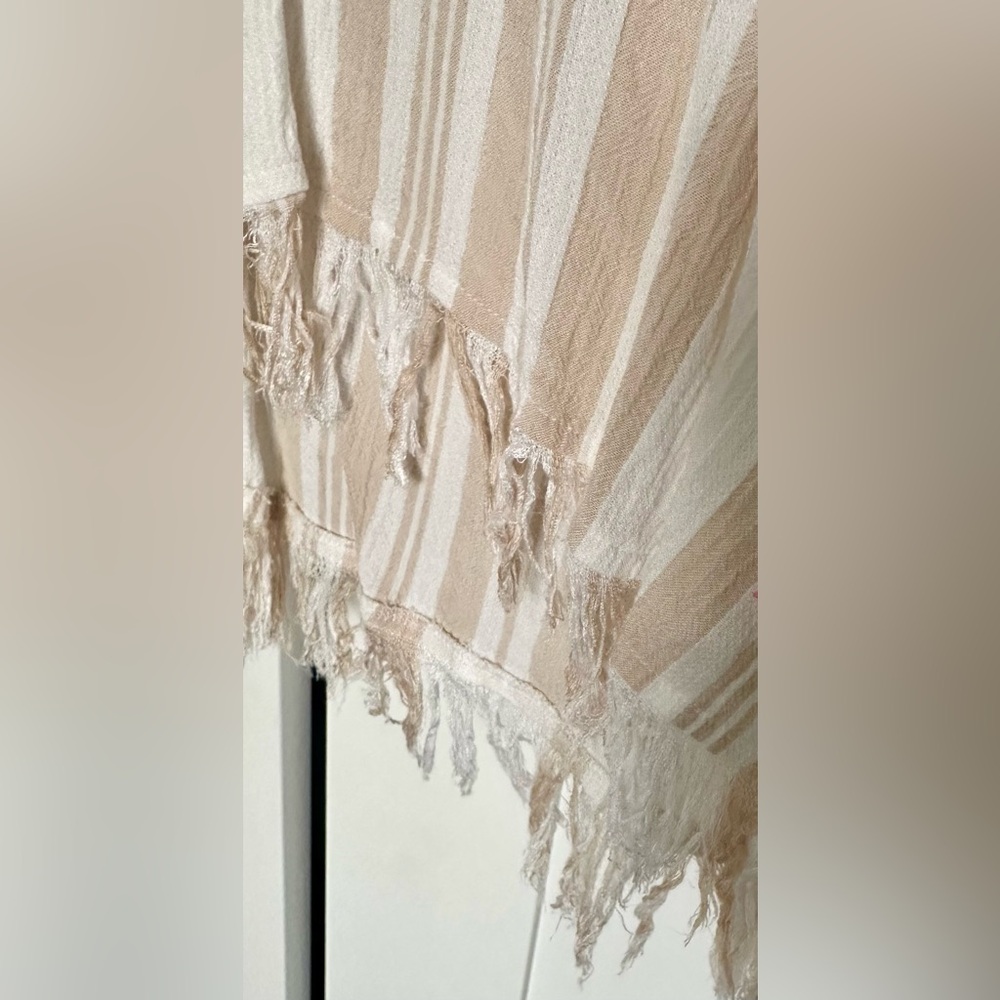 Billabong Women's Lightweight Swim Cover-up Beige & White With Fringe Size Large - Picture 3 of 8